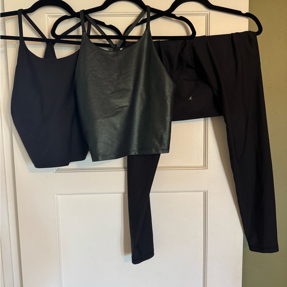 6 Piece Bundle! Mix & Match Leggings, Tank Tops Old Navy Go-Dry Activewear Large - Picture 2 of 9